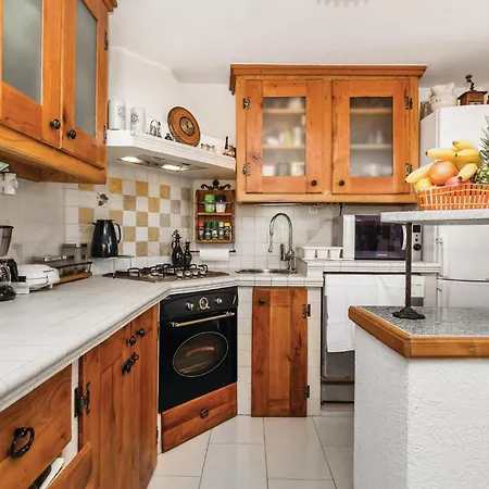 Gorgeous Home In Vele Mune Vele Mune